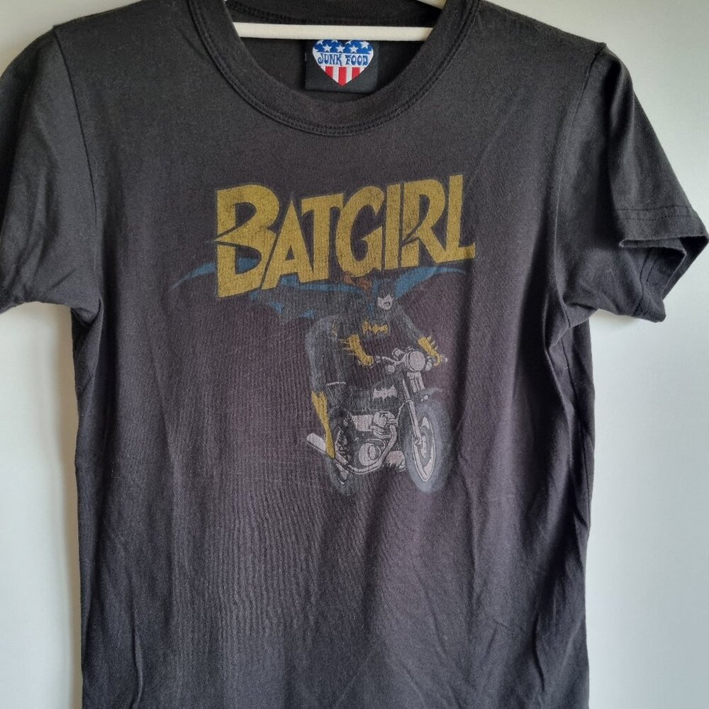 Vintage Batgirl print shirt
